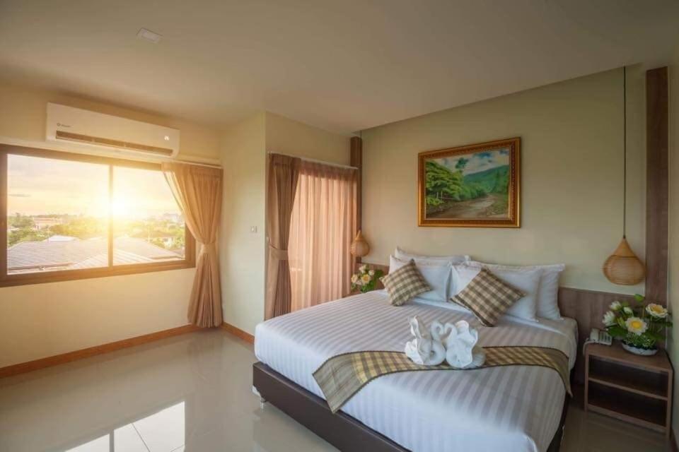 Pura Nakhon Hotel Nakhon Si Thammarat Exterior foto