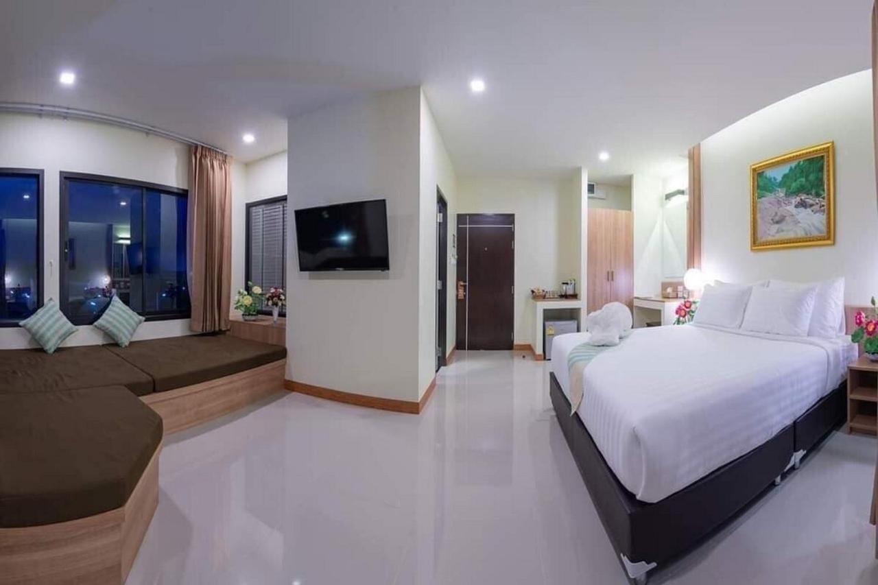 Pura Nakhon Hotel Nakhon Si Thammarat Exterior foto